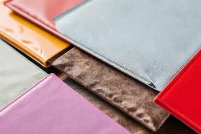 Envases modernos y coloridos protegen el producto