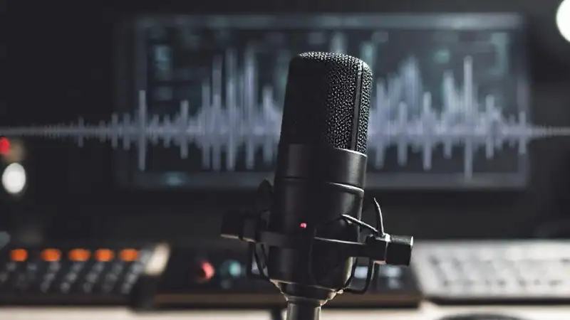 Interfaz de audio grabada en oscuridad